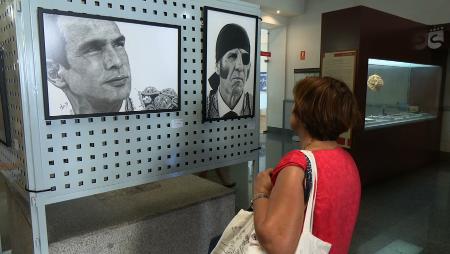 Imagen La inauguración de la exposición de Mer Fidalgo, ´La vida a lápiz´, abre...