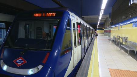 Imagen Los perros viajarán en metro sin restricción horaria este verano