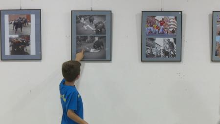 Imagen Las mejores fotografías del Encierro, expuestas en la Biblioteca Central