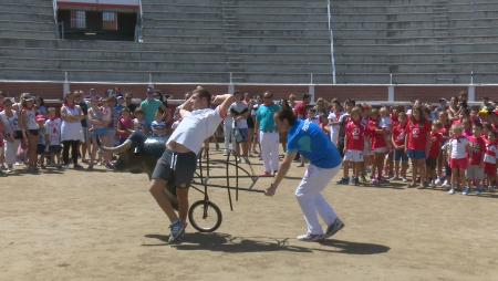 Imagen Una clase de recortes para los niños de Sanse