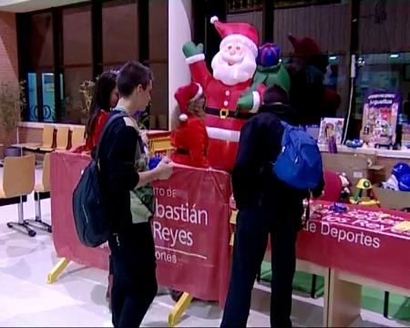 Imagen La asociación Altamiros recoge juguetes en Sanse para los niños más...