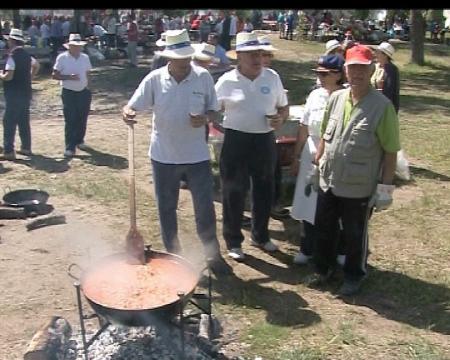 Imagen En Sanse el 2 de Mayo sabe a caldereta