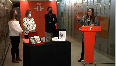 Imagen La Caja de las Letras del Instituto Cervantes recibe la memoria de José Hierro