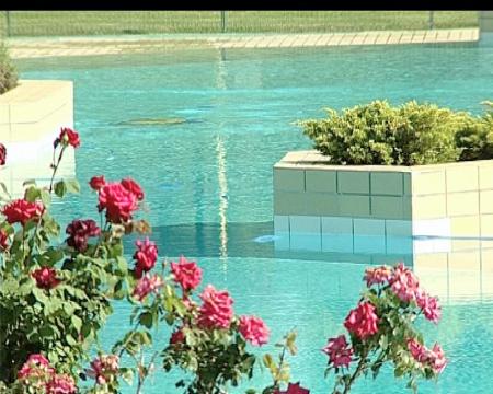 Imagen A partir del viernes ya podemos disfrutar de la piscina de verano del...