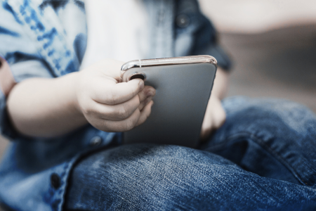 Imagen El Ayuntamiento apoya el derecho a crecer sin pantallas por el Día Mundial de la Infancia