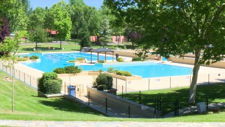 Imagen Arranca la temporada de verano de las piscinas del Polideportivo, que...