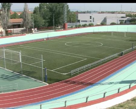 Imagen Practica deporte en verano en las instalaciones deportivas de Sanse