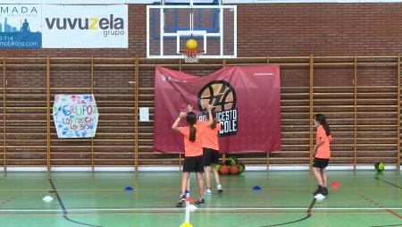 Imagen Emoción por volver a jugar al baloncesto en los campus del Zona Press