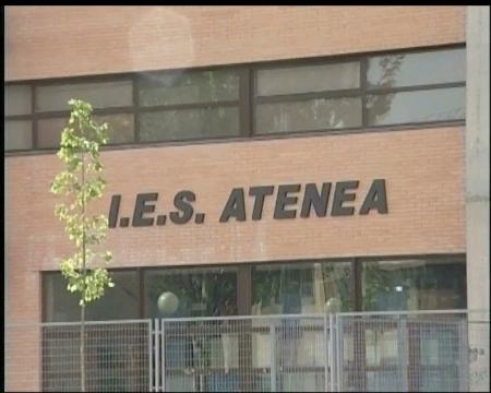 Imagen De primaria a secundaria. Reserva de plazas